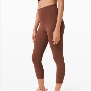 Lululemon Wunder Train High Rise Crop